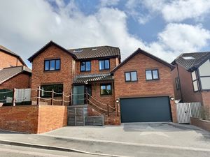 Photo 32- click for photo gallery